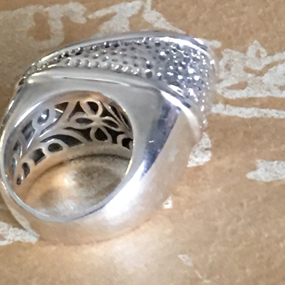 SALE Fantastic and Unusual 925 Sterling Silver and Smokey Quartz Gemstone Ring - Picture 4 of 10